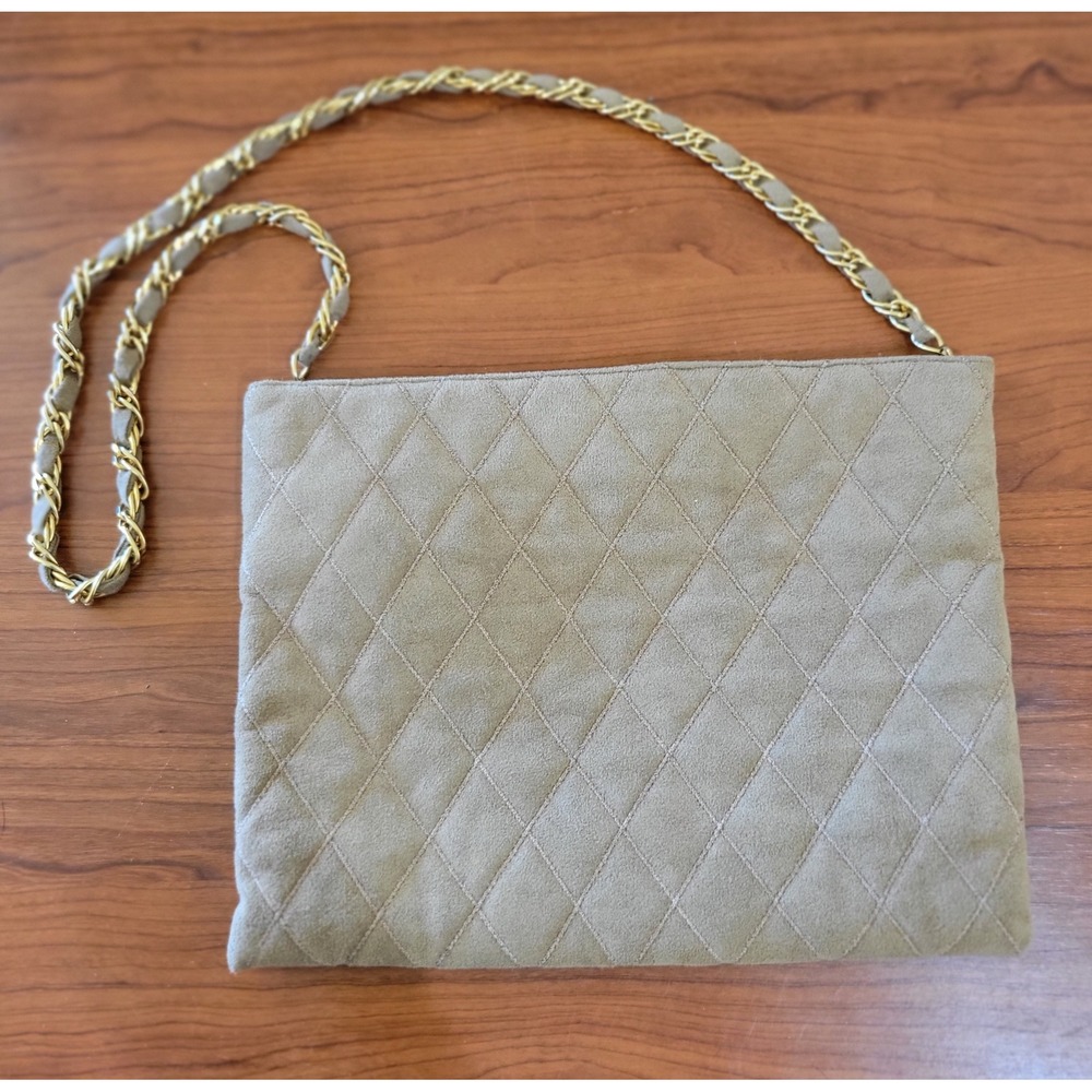 Vintage Reva UltraSuede Quilted Crossbody Bag Tan Gold‎ Chain Strap Clutch